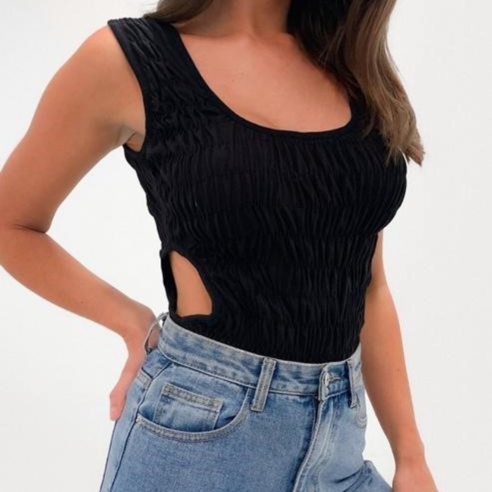 🖤 Missguided Cut Out Bodysuit 🖤
